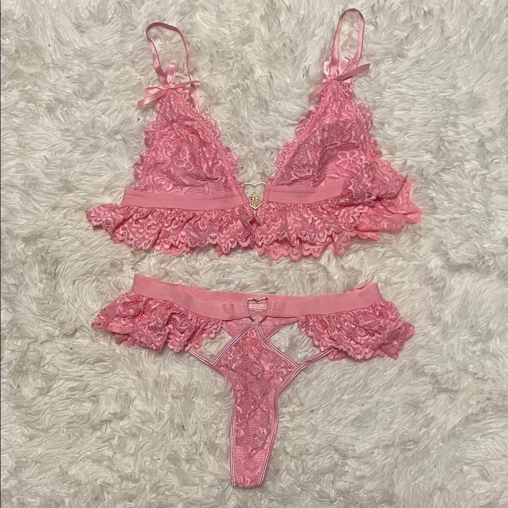 Elegant Pink Lace Lingerie Set